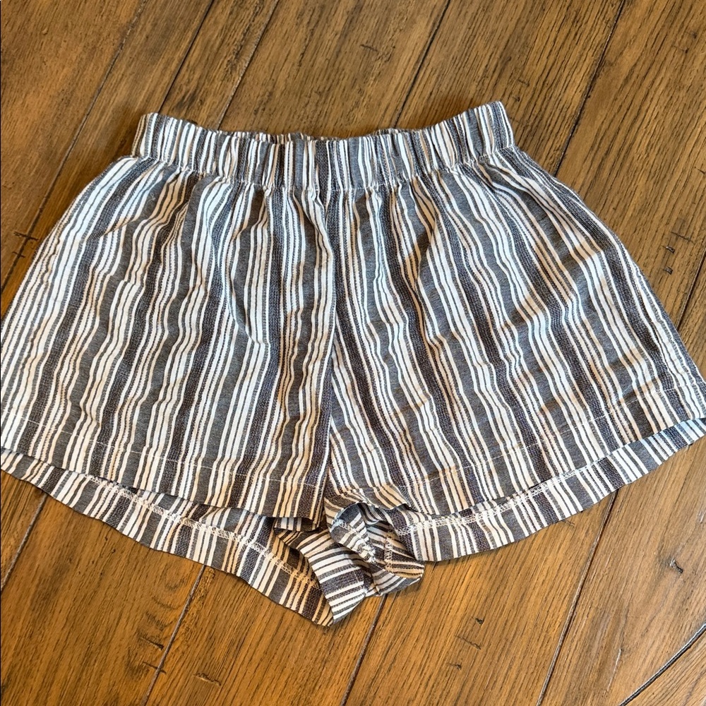 Brandy Melville Gray & White Striped High Waist Shorts